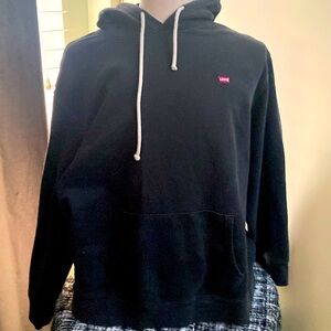 Levi’s black hoodie sweater